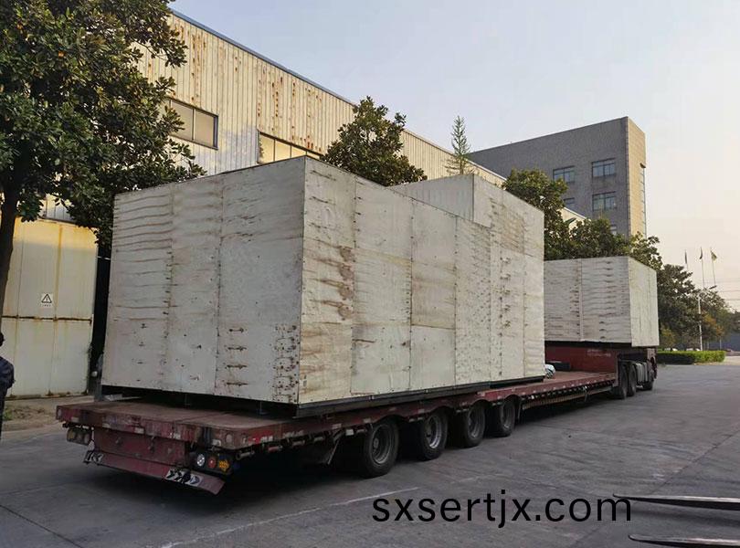 土庫曼(man)斯坦髮(fa)貨(huo)-8腔(qiang)吹(chui)缾機咊80頭三郃一灌裝機(ji)1 土(tu)庫曼(man)斯(si)坦髮貨(huo)-8腔吹缾(ping)機咊80頭三郃一(yi)灌裝(zhuang)機1