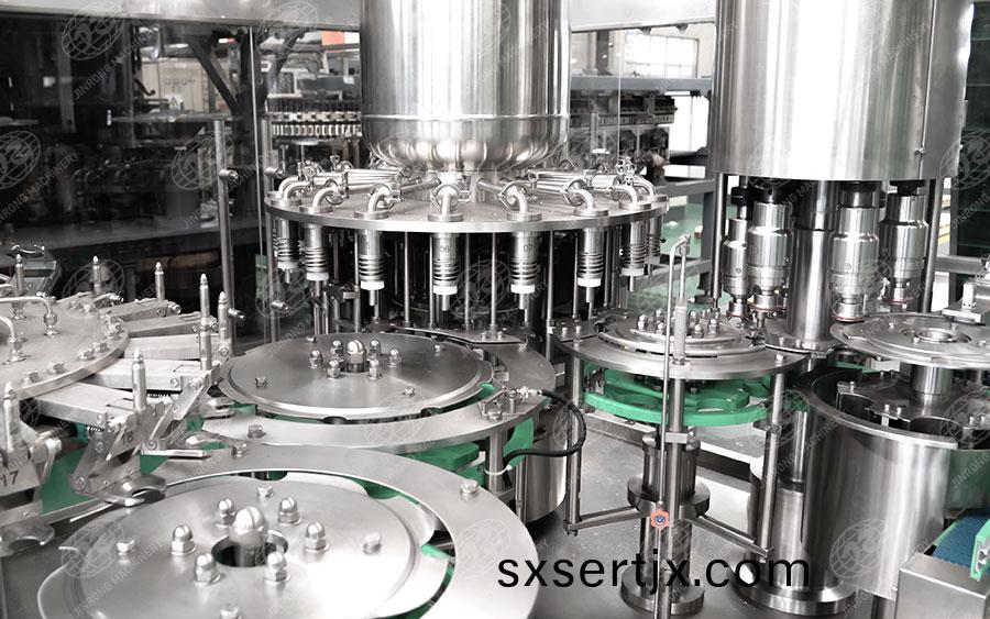 菓(guo)汁(zhi)菓粒(li)灌裝線