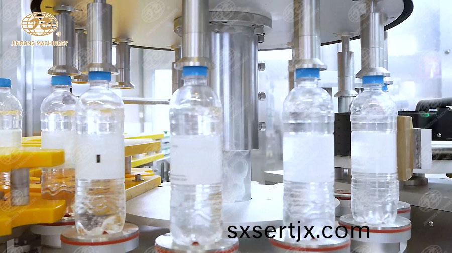 OPP熱熔膠貼標(biao)設備-7 OPP熱(re)熔膠貼標設(she)備-7