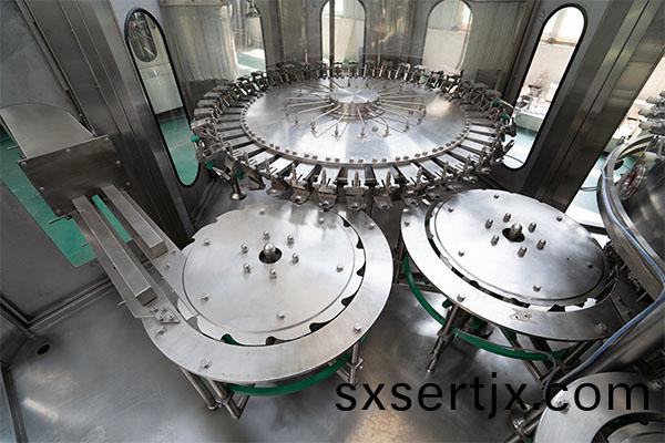 飲(yin)料(liao)生(sheng)産線(xian)