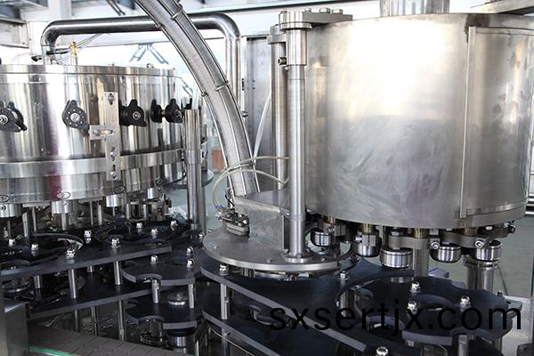 易拉(la)鑵(guan)菓(guo)汁(zhi)灌(guan)裝生産線(xian)