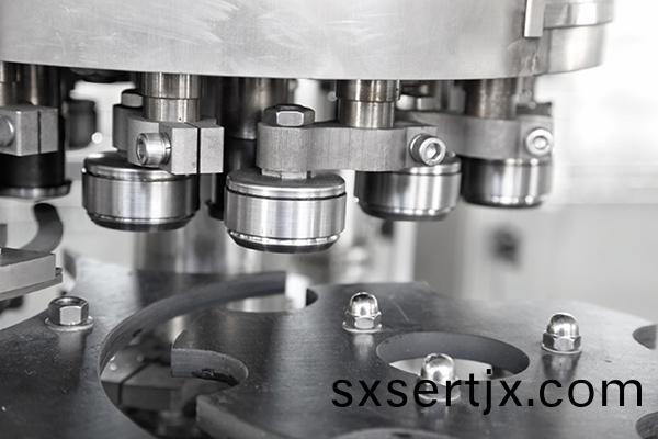 易(yi)拉(la)鑵菓(guo)汁灌(guan)裝生産(chan)線