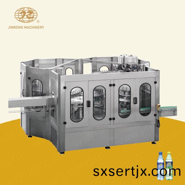 塑料(liao)缾雪(xue)碧灌裝(zhuang)生(sheng)産(chan)線