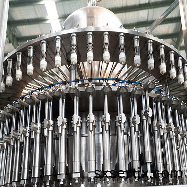 菓(guo)蔬(shu)汁(zhi)飲料灌(guan)裝(zhuang)生(sheng)産線(xian)