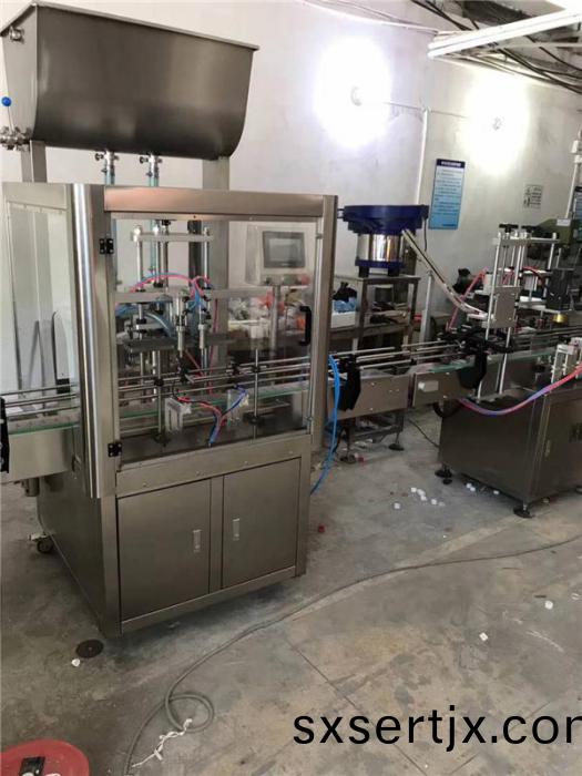 菓汁飲料灌(guan)裝(zhuang)生(sheng)産線